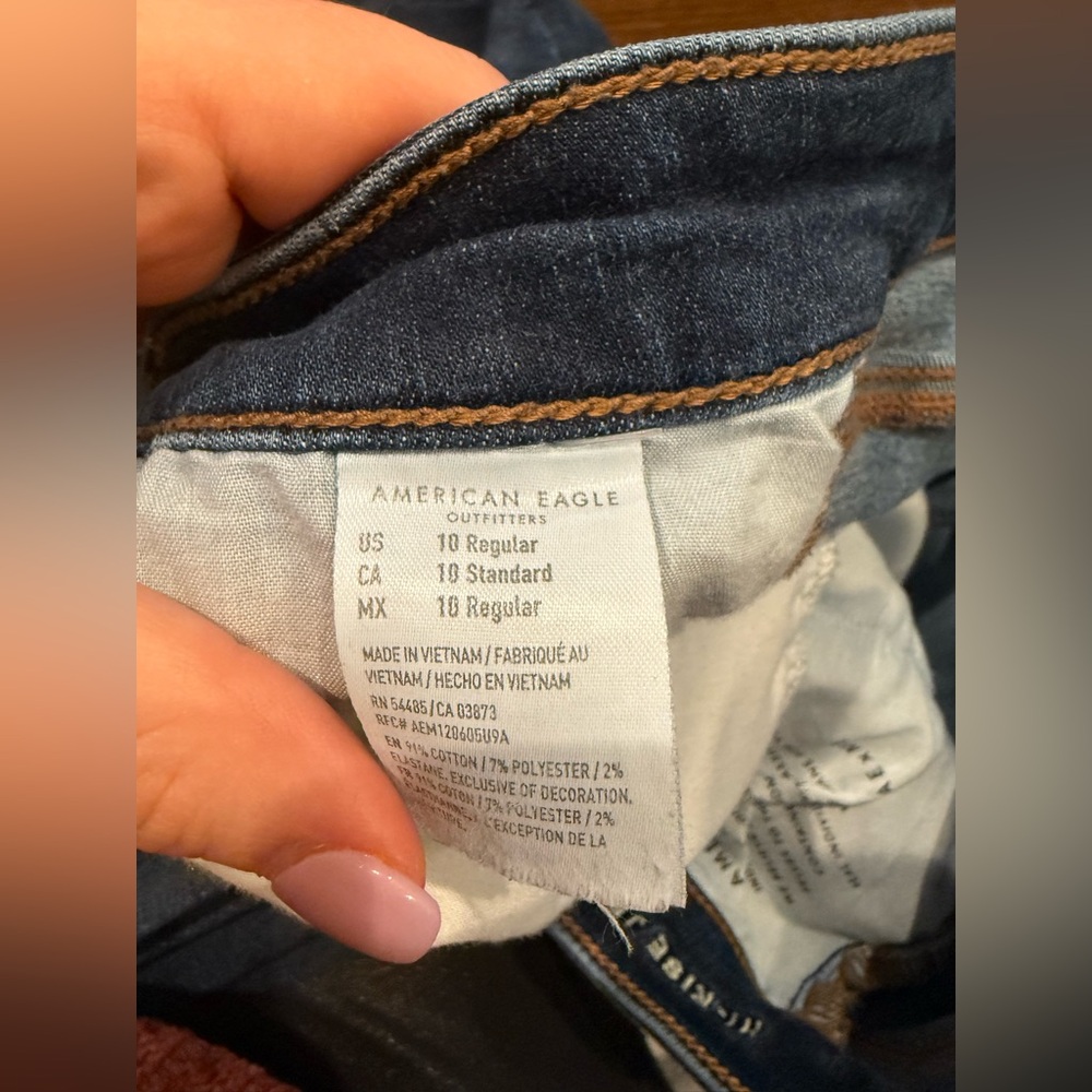 American Eagle High Rise Jegging Size 10R ripped knee - Picture 8 of 9